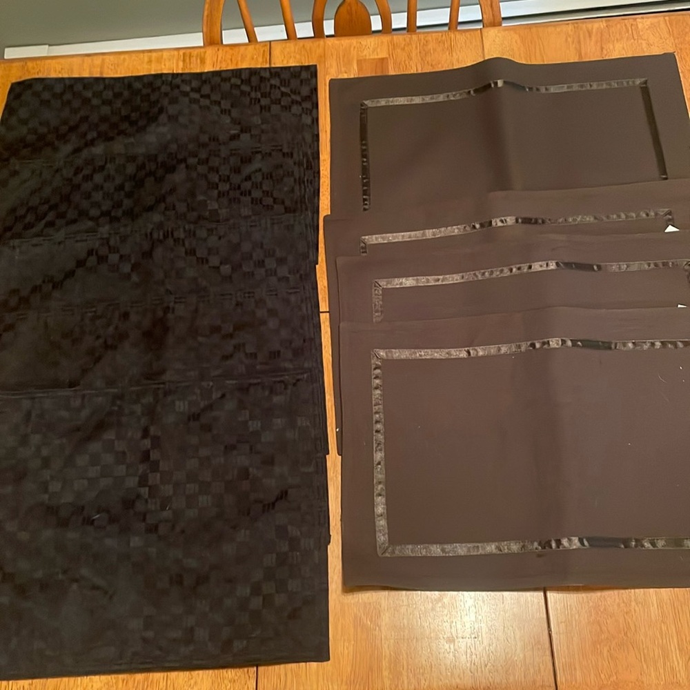 NWT Mainstays placemats plus free set